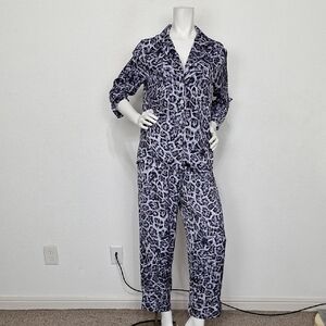 Van Winkle & Co Purple Black Animal Print Mobwife Top & Pants Pajama Set Size M